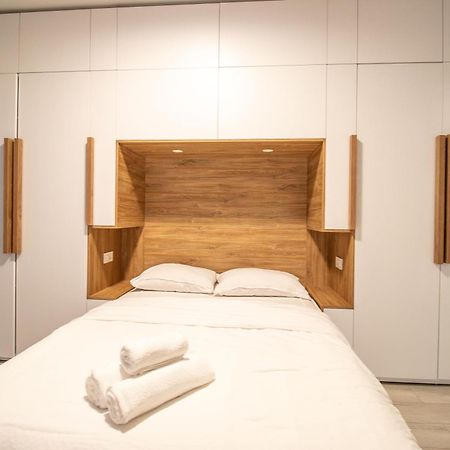 Piata Romana, Two Bedrooms Apartment Bukurešť Exteriér fotografie